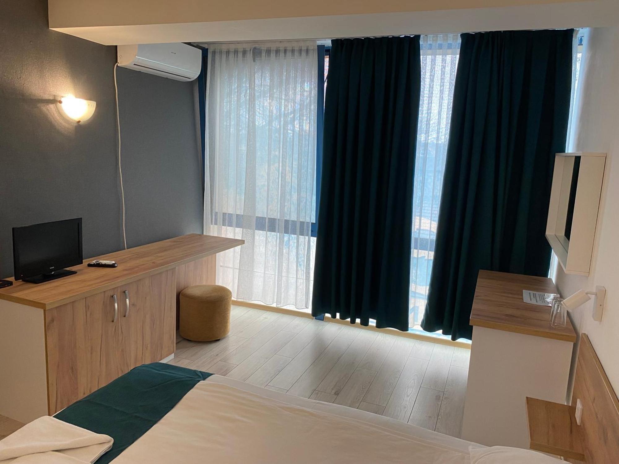 Hotel Fors Burgas Екстер'єр фото
